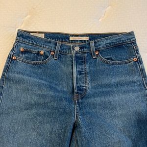 Levi wedgie straight